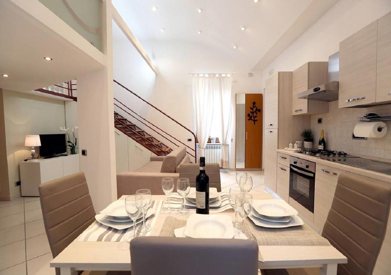 Maison Mele Luxury Apartment เนเปิลส์ ภายนอก รูปภาพ